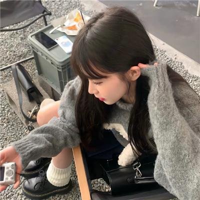 配角
